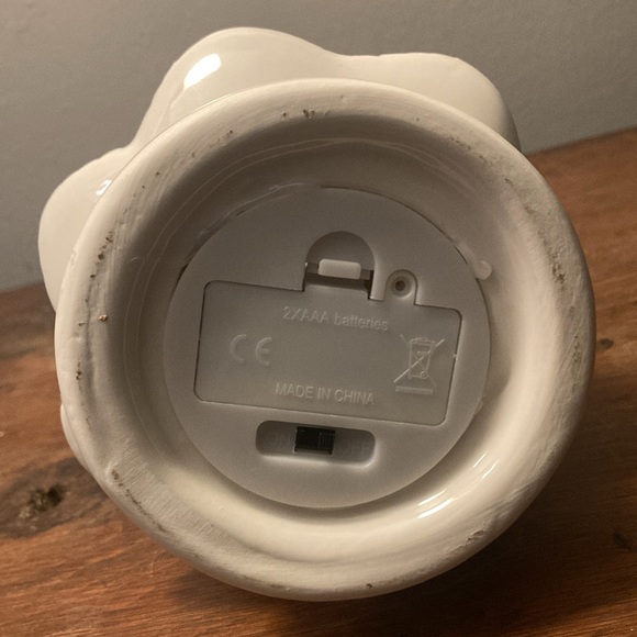 NWT 9”- White- LED Light Up Ceramic Christmas Tree 🎄 Decoration w/ 30 Bulbs - Picture 17 of 17